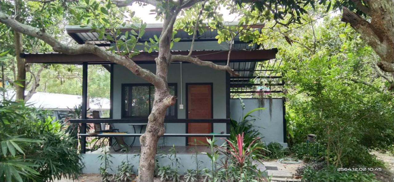 Farm Madame Fleur Apartment Cha-Am Exterior photo