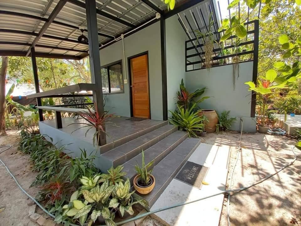 Farm Madame Fleur Apartment Cha-Am Exterior photo